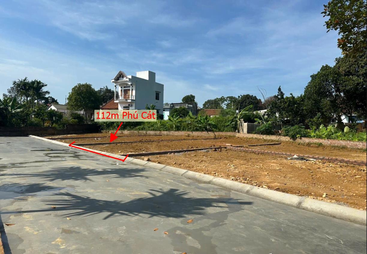 Hình ảnh Bán Lô Đất 112m Tại Quốc Oai Bám Đường Bê Tông Ô Tô VÀo Tận Đất Đân Cư Đông Đúc Thân Thiện Gần Chợ Trường Học Ủy Ban Đầy Đủ Tiện Ích Giá Đầu Tư