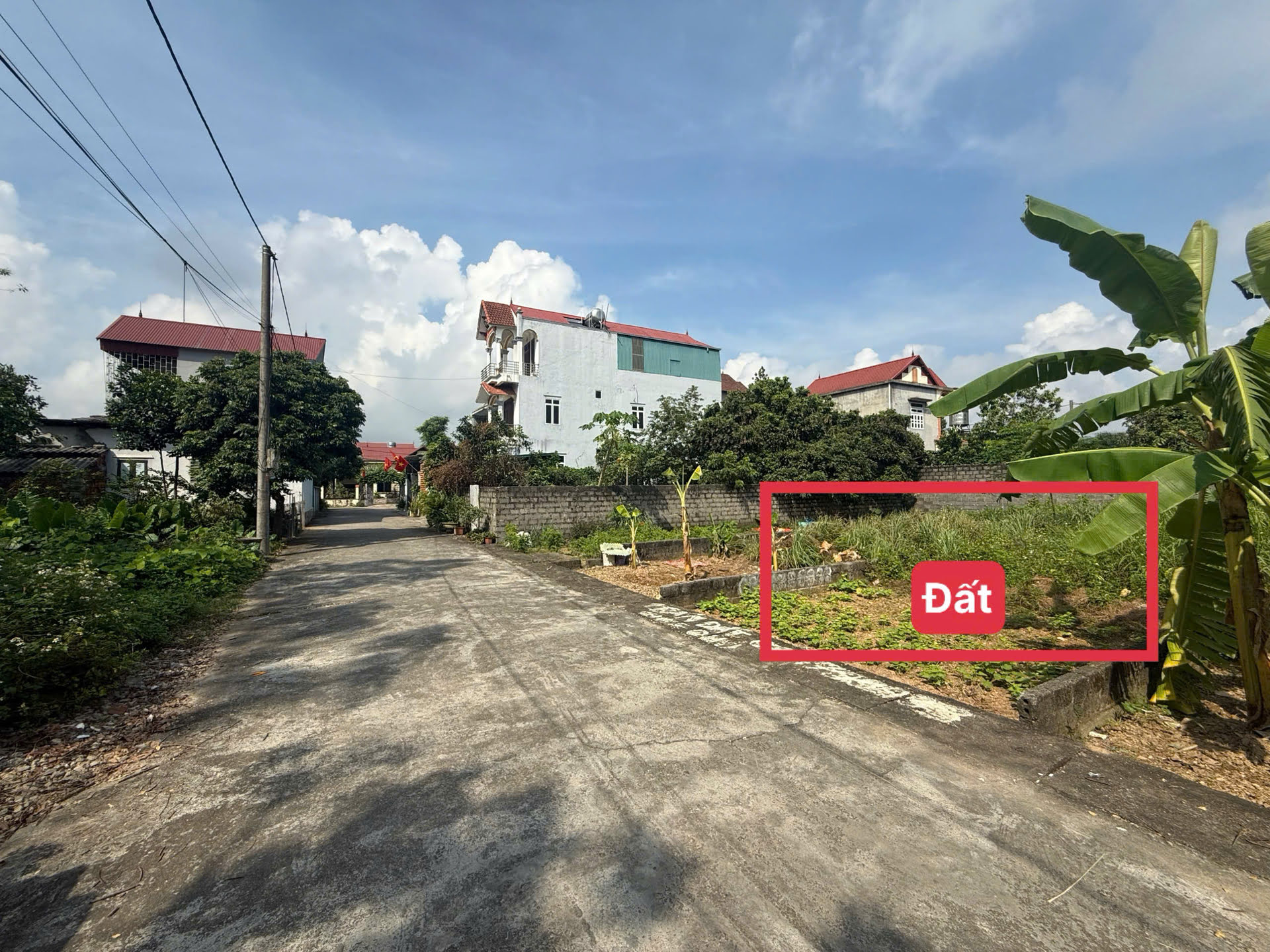 Hình ảnh Bán Thửa Đất 90m Tại Hoàng Văn Thụ Đường Thông Ô Tô Sát QL21A Thuộc Khu Tái Định Cư Skylake