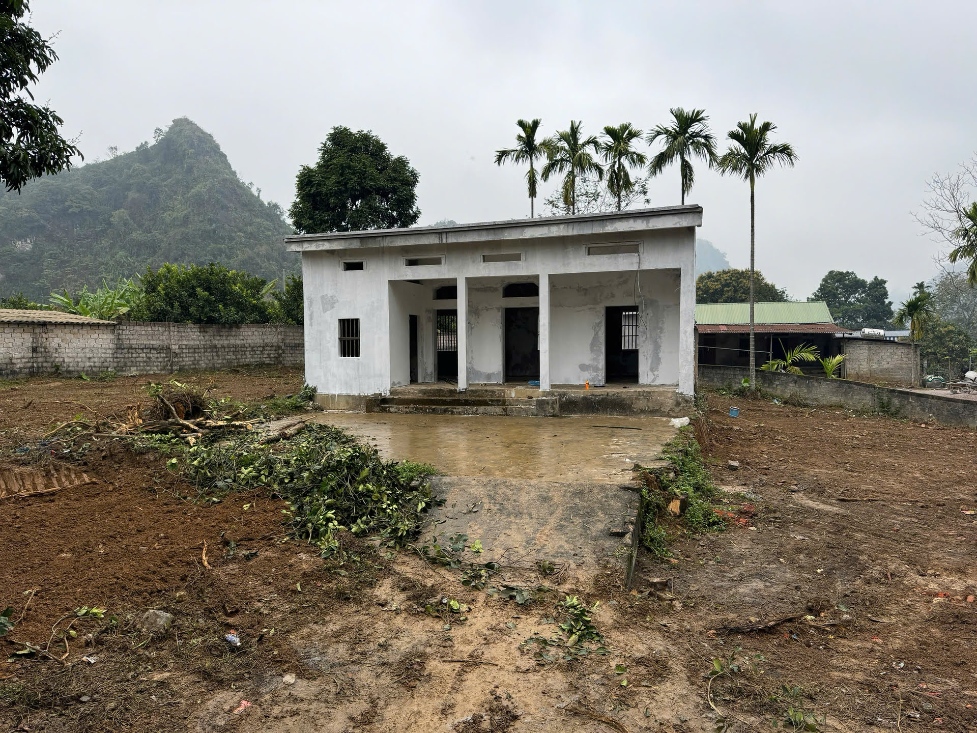 Hình ảnh Bán Đất Nghỉ Dưỡng Sẵn Nhà Cấp 4 Tại Long Sơn Lương Sơn Sát Trục Chính Liên Xã Giá Chi Hơn Tỷ 