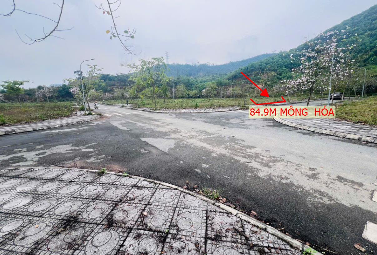 Hình ảnh Bán Lô Đất 84.9m Tại TP Hòa Bình Xung Quanh Đầy Đủ Tiện Ích Cách ĐCT Láng -  Hòa Lạc 50m