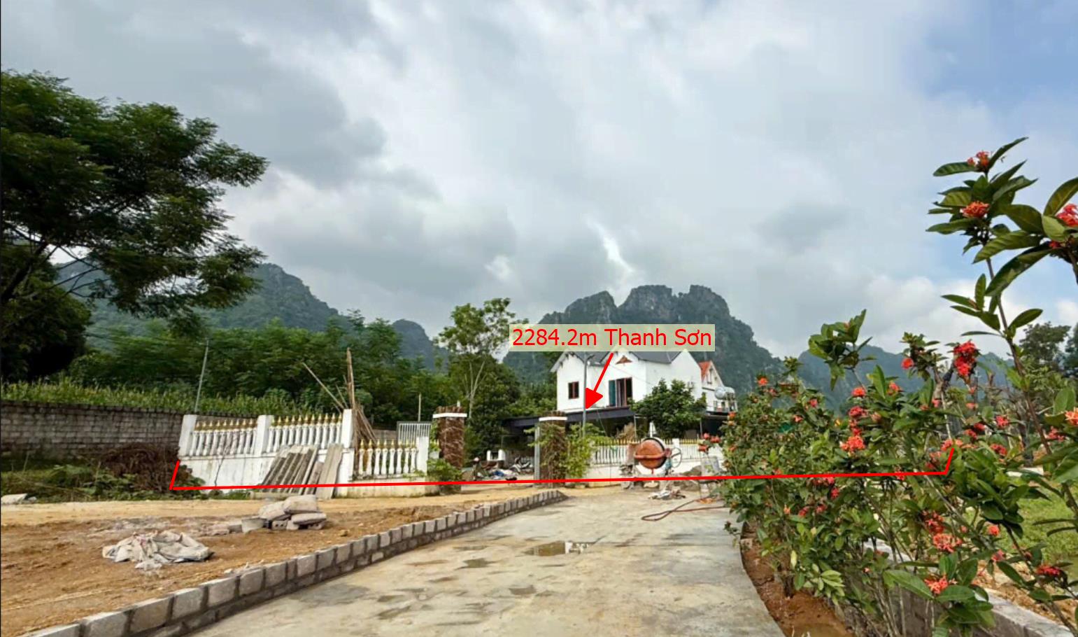 Hình ảnh Bán Lô Đất 2284.2m Tại Thanh Sơn Lương Sơn Bám Đường Bê Tông Ô Tô Vào Tận Đất Sẵn Biệt Thự Nghỉ Dưỡng  Sẵn Khuôn Viên Chỉ Việc Về Ở Giá Đầu Tư