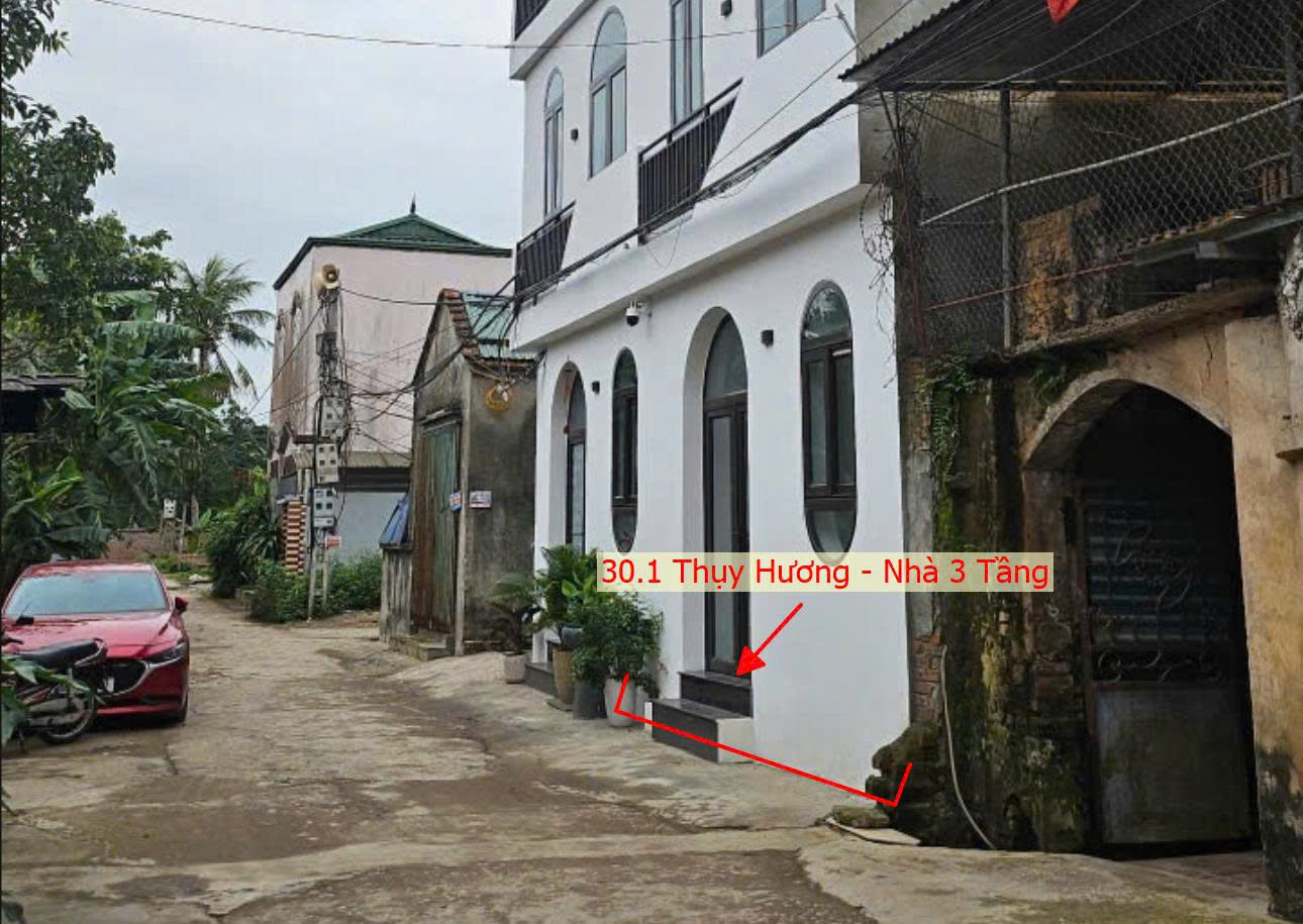 Hình ảnh Bán Nhà Thương Mại 3 Tầng  30.1m Tại Thụy Hương Chương Mỹ Ô Tô Đỗ Tận Cửa Sát Trục Chính Kinh Doanh 