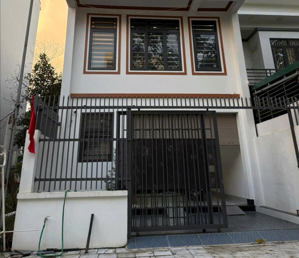 Hình ảnh Bán Lô Đất 106.2m Tại Khai Quang Vĩnh Yên Sẵn Nhà 3 Tầng Đầy Đủ Tiện Ích  Đầy Đủ Tiện Ích Dân Cư Đông Đúc Đầy Đủ Tiện Ích Giá Đầu Tư Giá Đầu Tư