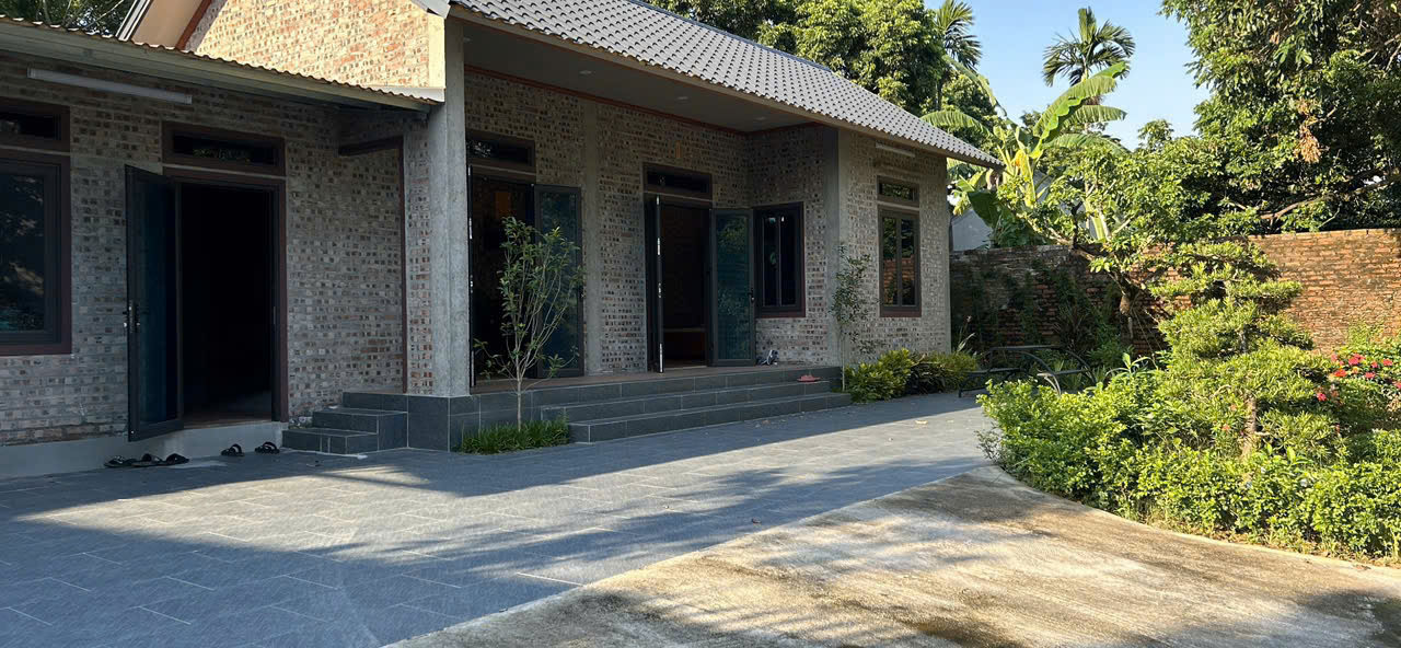 Hình ảnh Bán Đất Sẵn Nhà Cấp 4 Ô Tô Đỗ Tận Cửa Sát Trục Kinh Doanh Gần TL412B Tại Đông Yên Quốc Oai