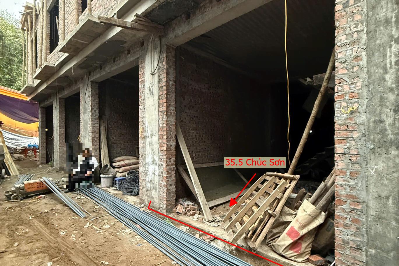 Hình ảnh Bán Nhà Thương Mại 35.5m Tại Chúc Sơn Sát Mặt Đường Kinh Doanh Ngay Trung Tâm Thương Mại Chúc Sơn