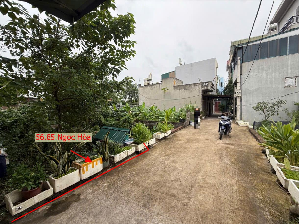 Hình ảnh Bán Thửa Đất Full Thổ Cư 56.85m Tại Ngọc Hòa Ô Tô Đỗ Tận Đất Ngay Gần Mặt Đường Kinh Doanh QL6A
