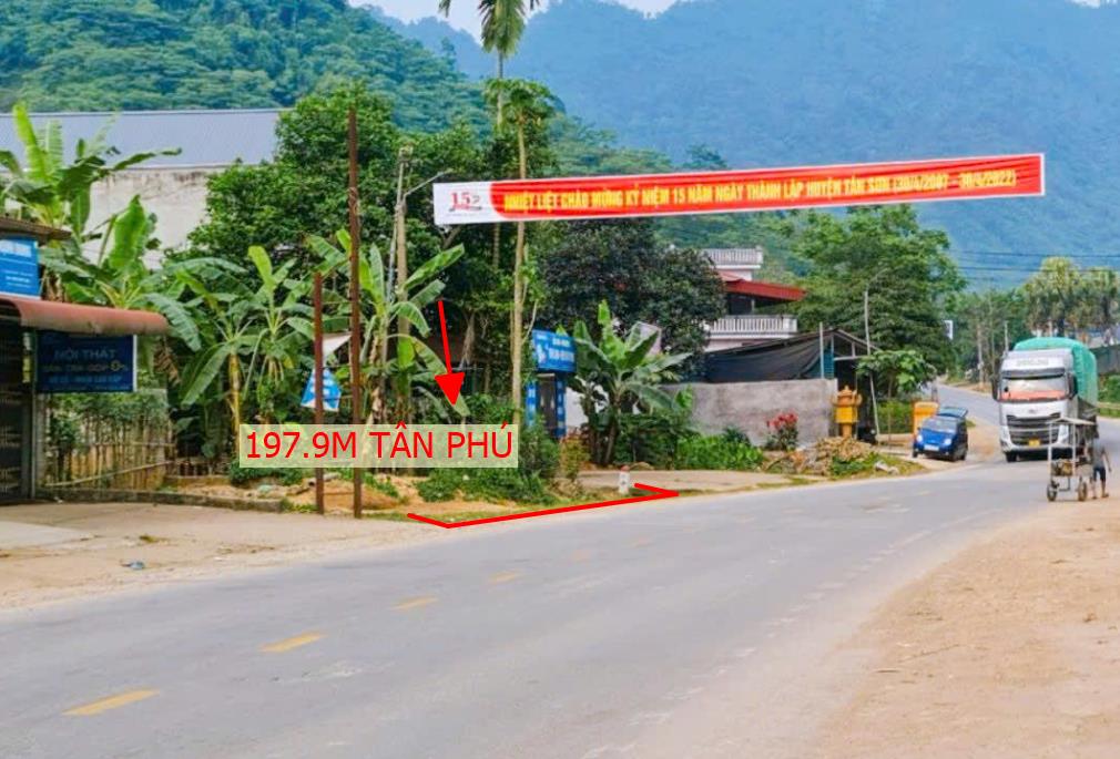 Hình ảnh Bán Lô Đất Gần 200m Mặt Đường QL32 Tại Tân Phú Tân Sơn Kinh Doanh Buôn Bán Dân Cư Xung Quanh  Đông Đúc