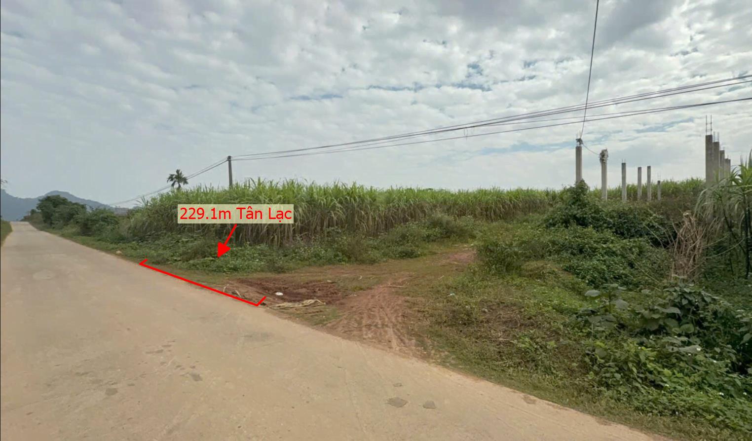 Hình ảnh Bán Đất Phân Lô Tại Tân Lạc Bám Đường Bê Tông Ô Tô Vào Tận Đất Cách Ql6 1km Cách Đèo Đá Trắng 2km 