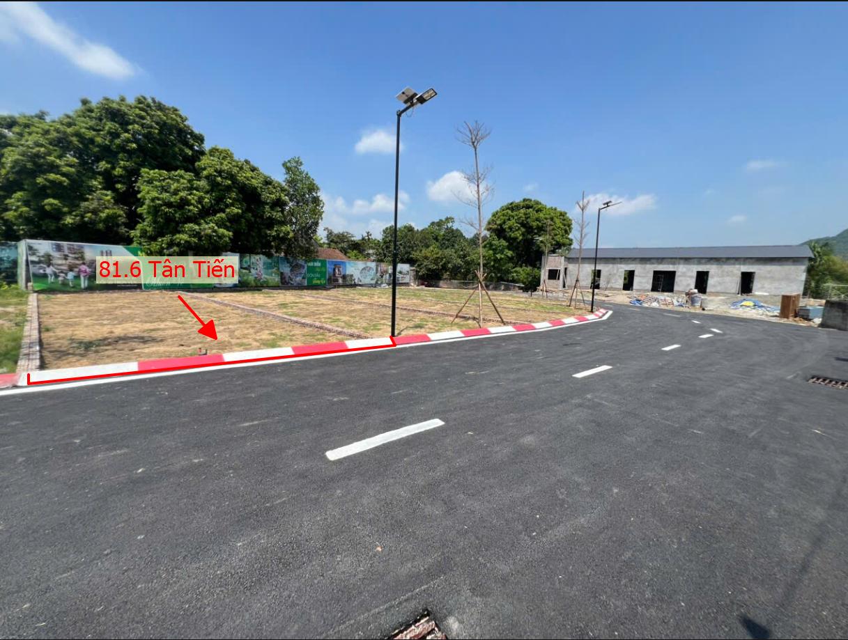 Hình ảnh Bất Động Sản Xuân Mai Bán Đất Phân Lô Khu Vực Tân Tiến Đường Thông Ô Tô Sát Mặt Đường Kinh Doanh QL21A