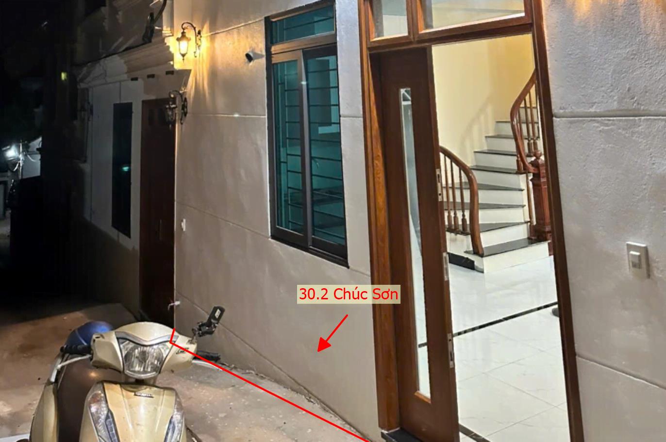 Hình ảnh Bán Nhà Thương Mại 30.2m Tại Chúc Sơn Ô Tô Đỗ Tận Cửa Gần Trục Chính Kinh Doanh Giá Chỉ Hơn 3 Tỷ