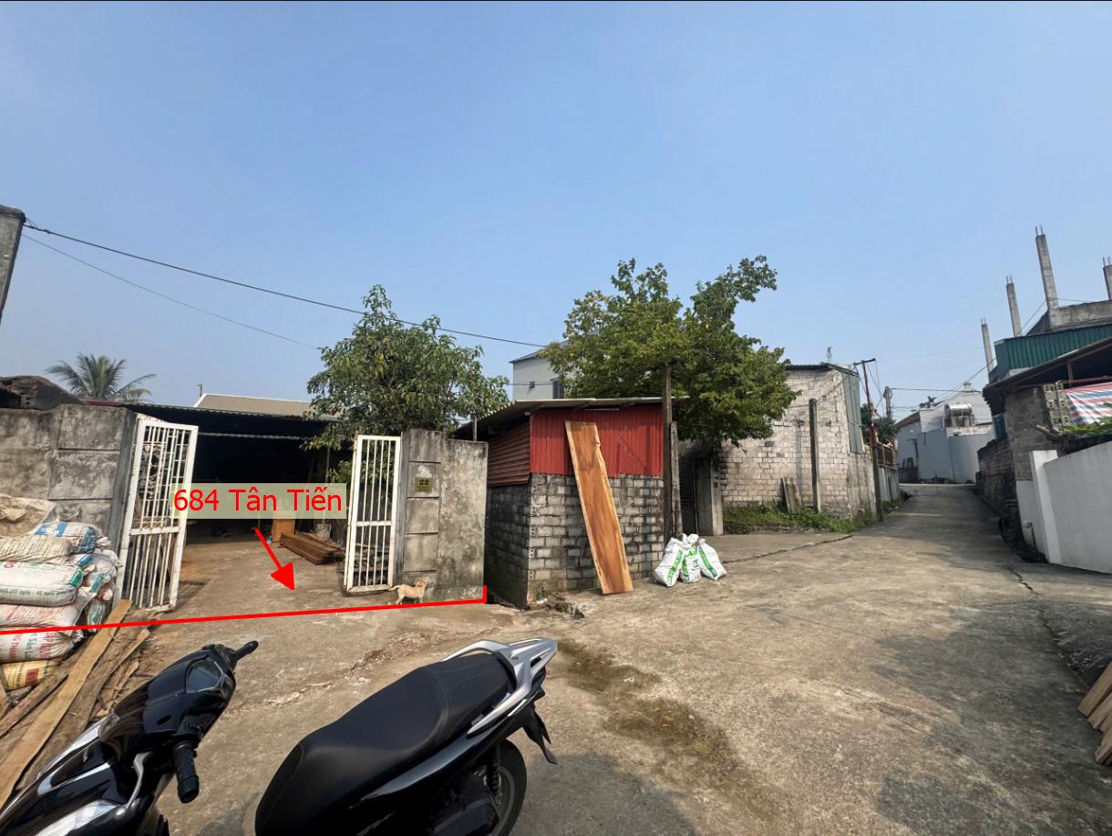 Hình ảnh Bán Đất Tặng Nhà Cấp 4 684m Tại Tân Tiến Gần Trục Kinh Doanh Liên Xã Giá Chỉ Vài Tỷ