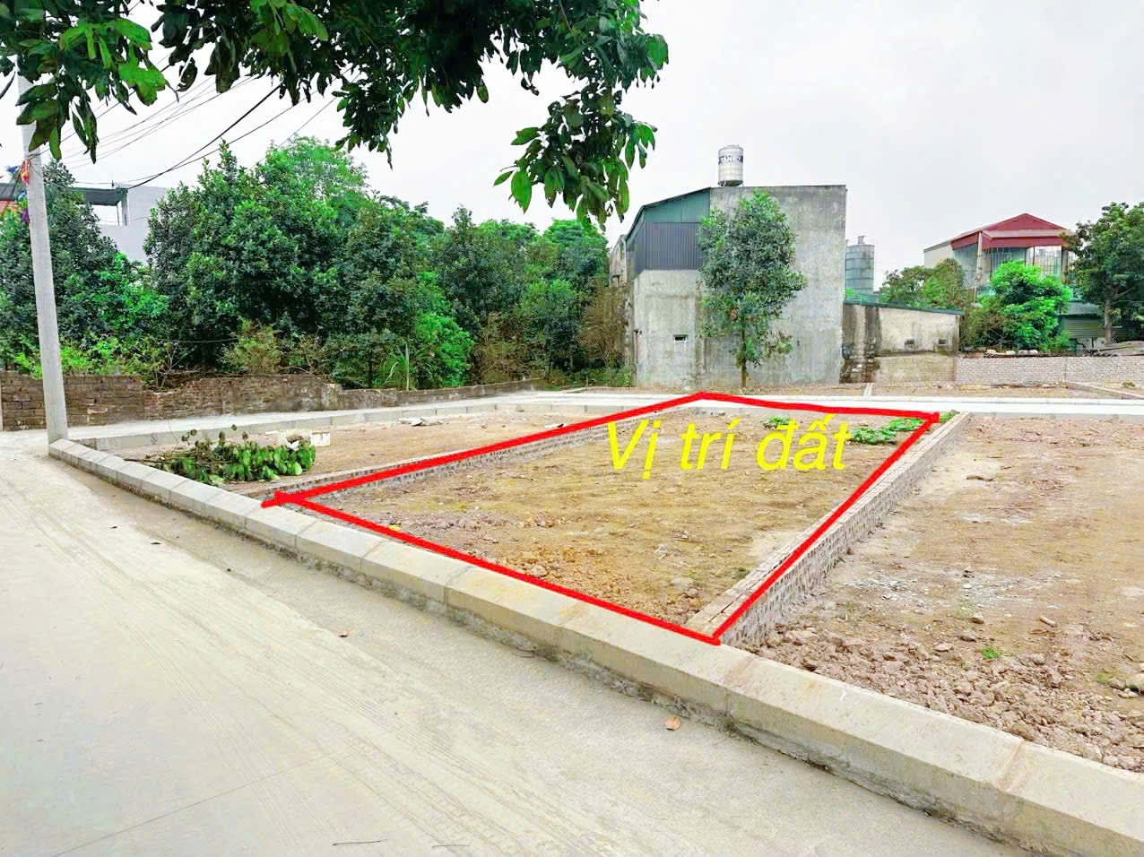 Hình ảnh Bất Động Sản Xuân Mai Bán Đất Khu Vực Thủy Xuân Tiên 2 Mặt Tiền Thuộc Làn 2 Đường Hồ Chí Minh(QL21A)