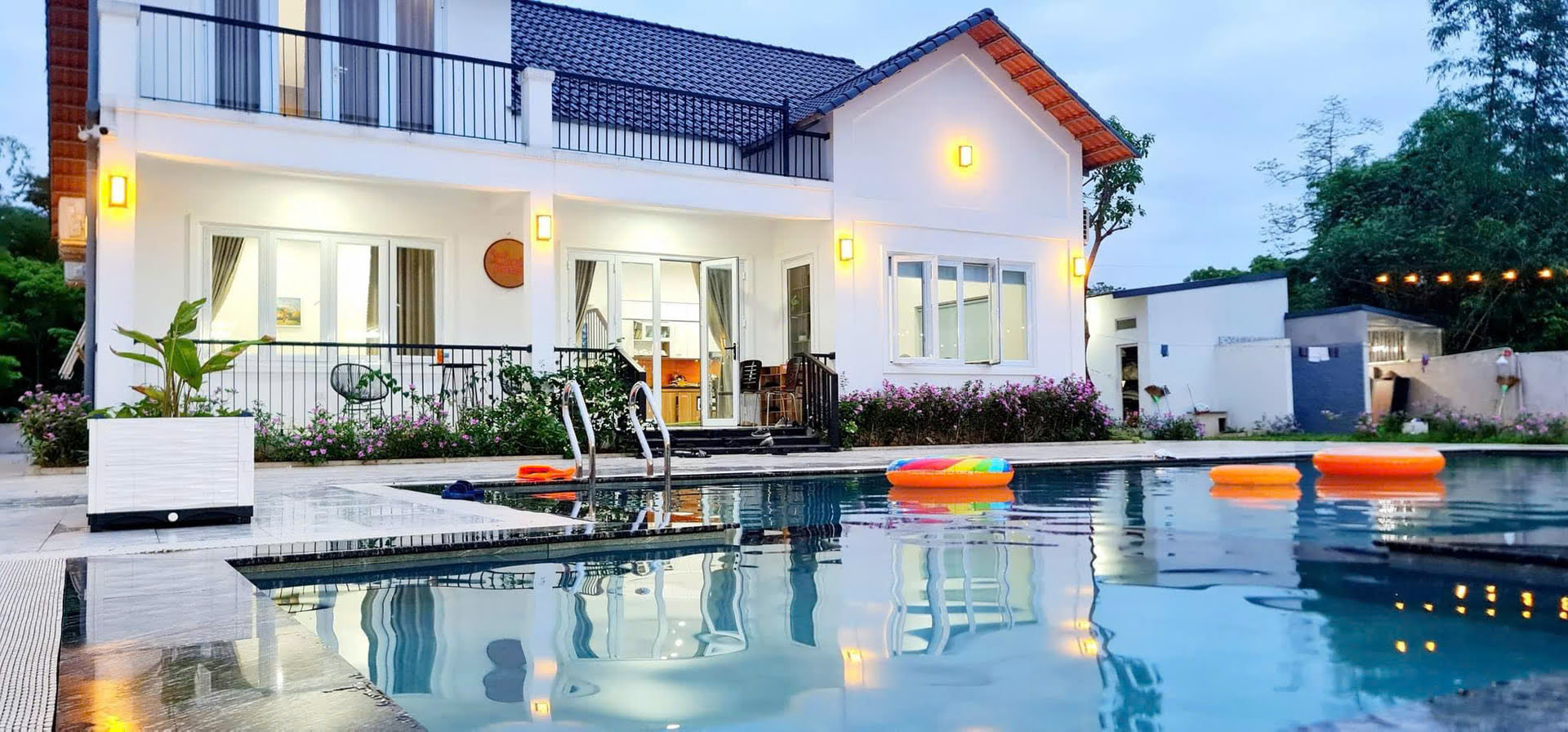 Hình ảnh Bán Lô Đất 4028.9m Tại Cư Yên Lương Sơn Sẵn Villa Nghỉ Dưỡng Sẵn Khuôn Viên Đầy Đủ Tiện Ích Chỉ Việc Vận Hành  Ô Tô Vào Tận Đất Giá Đầu Tư