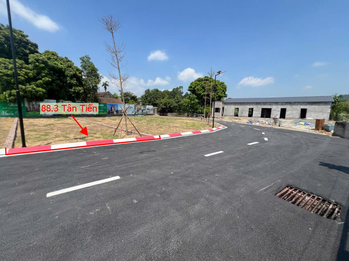 Hình ảnh Bất Động Sản Xuân Mai Bán Đất Phân Lô Khu Vực Tân Tiến Đường Thông Ô Tô Sát Mặt Đường Kinh Doanh QL21A