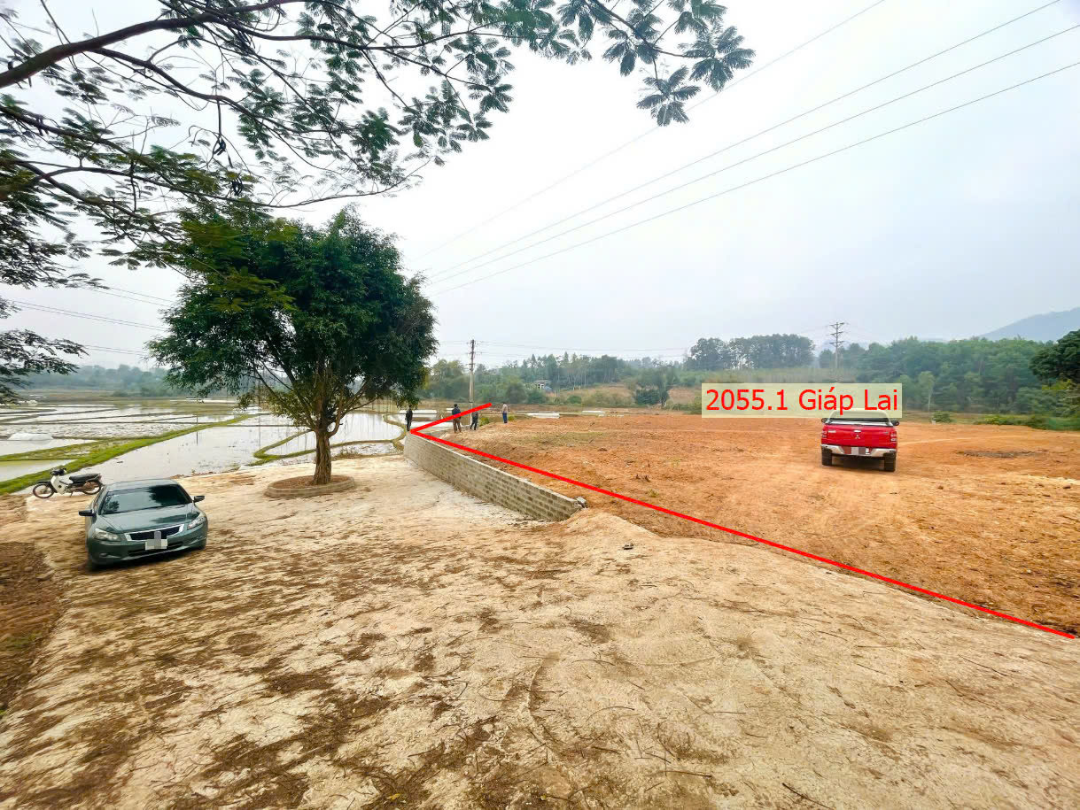 Hình ảnh Bán Đất Giáp Lai Ô Tô Vào Tận Đất Mặt View Cánh Đồng Thoáng Mát Giá Chỉ Hơn Tỷ 