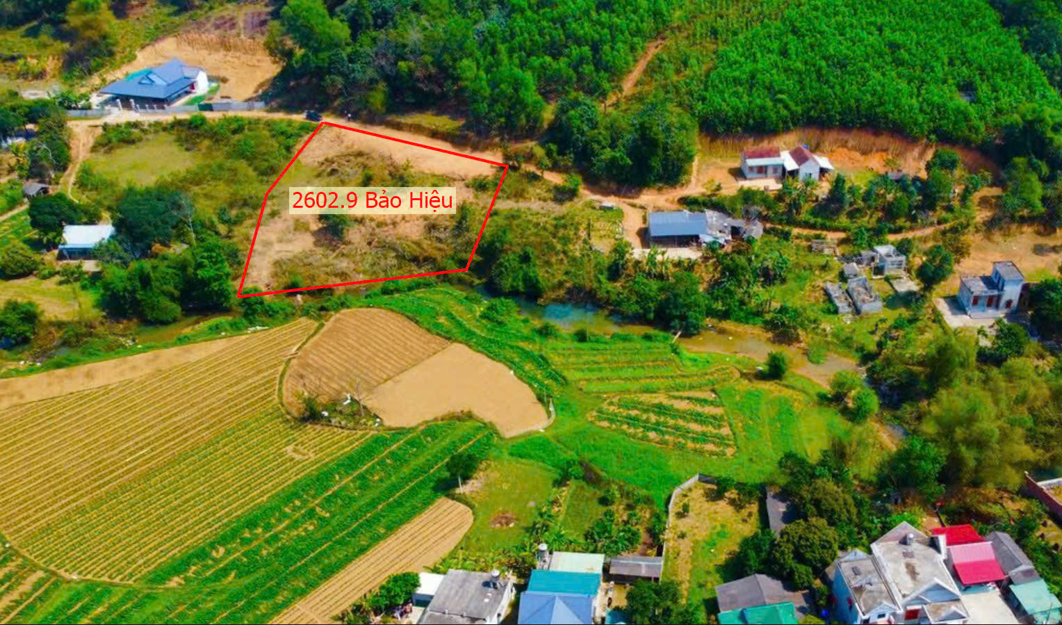 Hình ảnh Bán Đất Bảo Hiệu Ô Tô Đỗ Tận Đất Bám Suối Cực Đẹp Ngay Gần Trung Tâm Xã Bảo Hiệu Giá Nhỉnh Tỷ 