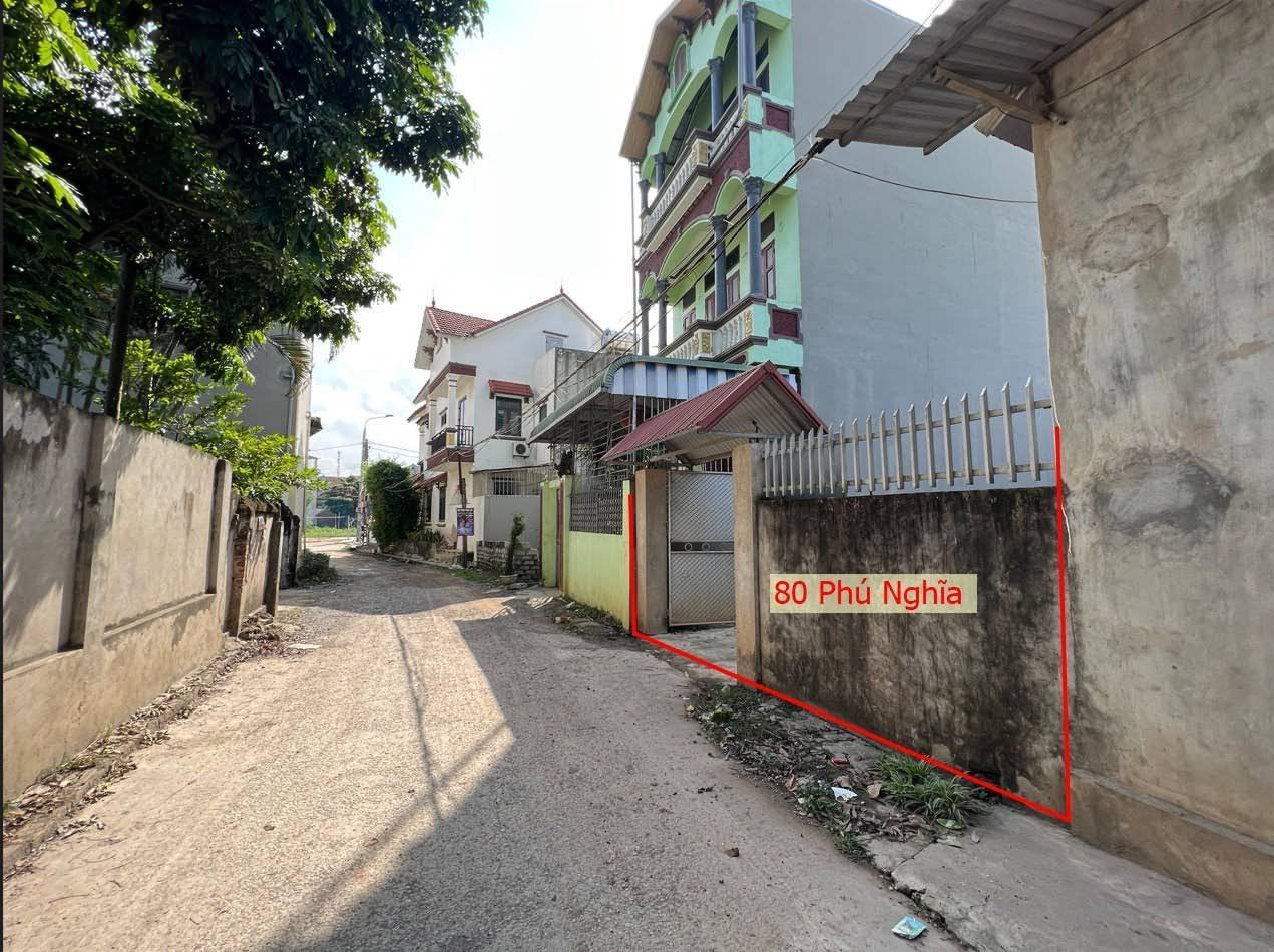 Hình ảnh Bất Động Sản Phú Nghĩa Bán Đất Khu Vực Xã Phú Nghĩa Ô Tô Vào Tận Đất Ngay Sát Sân Bóng Phú Nghĩa Gần QL6A